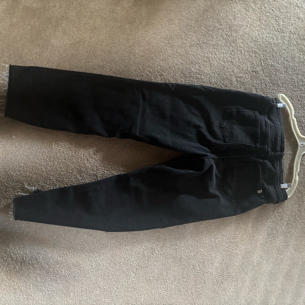 Sneak Peek Black Ankle Cropped Jeans